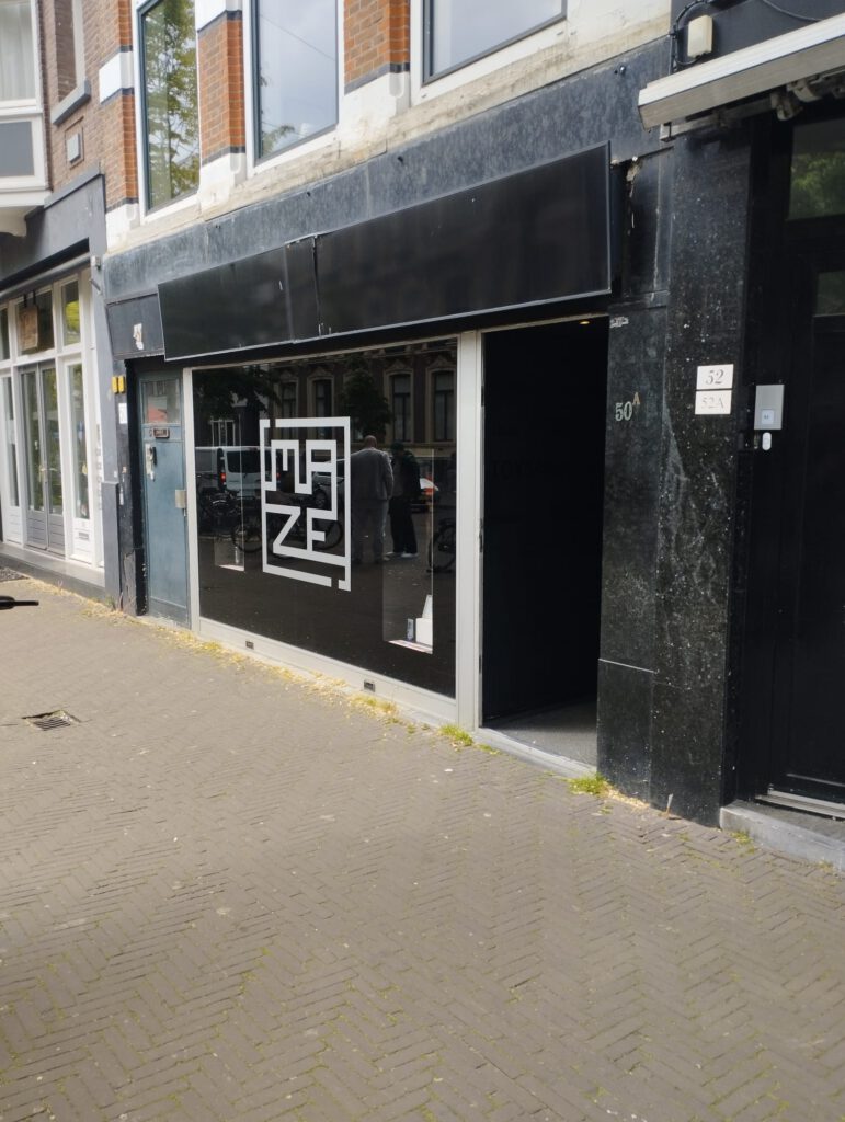 Maze Den Haag entrance